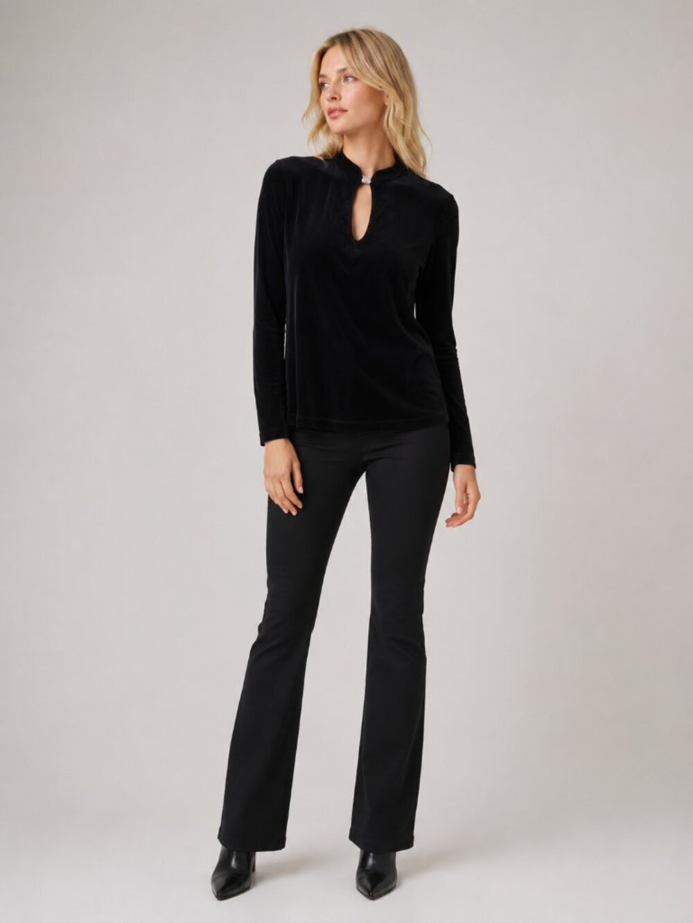 2/$30 Chico's Travelers Velvet Keyhole Long Sleeve Top Stand Collar Black #A4190
